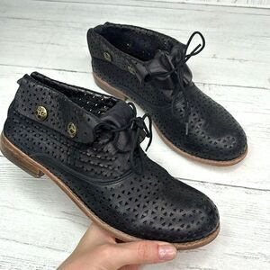 Patricia Nash Sabrina Ankle Black Leather Booties in Womens Size 7